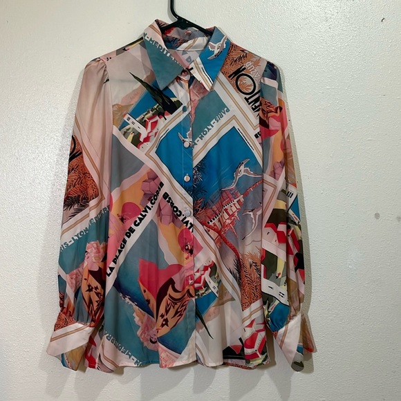 No Brand long sleeved blouse with outdoor scenery. Size Medium. - Picture 1 of 8